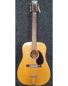 Landola V-73 12-kielinen kitara (VAIHTOSOITIN)